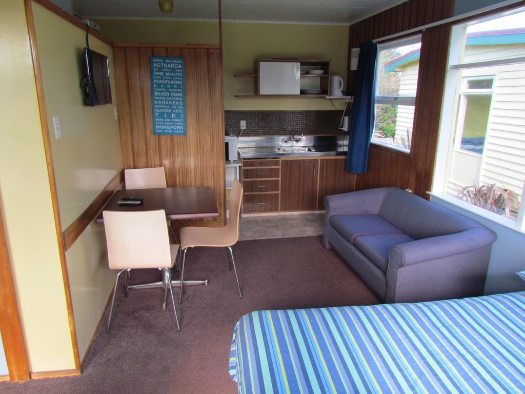 Baylys Beach Holiday Park Стая снимка