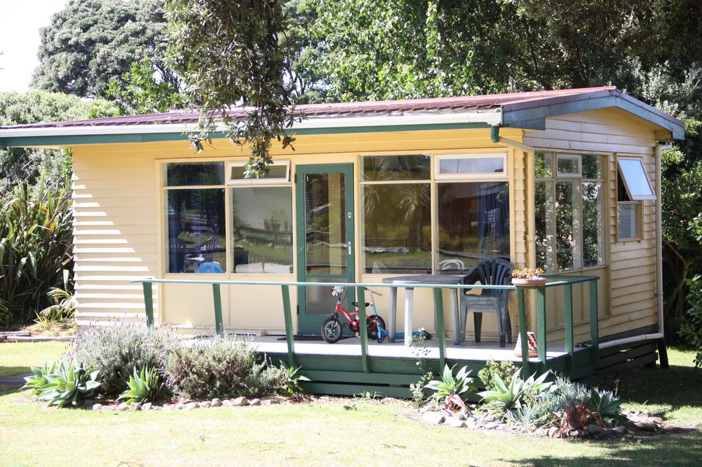 Baylys Beach Holiday Park Стая снимка